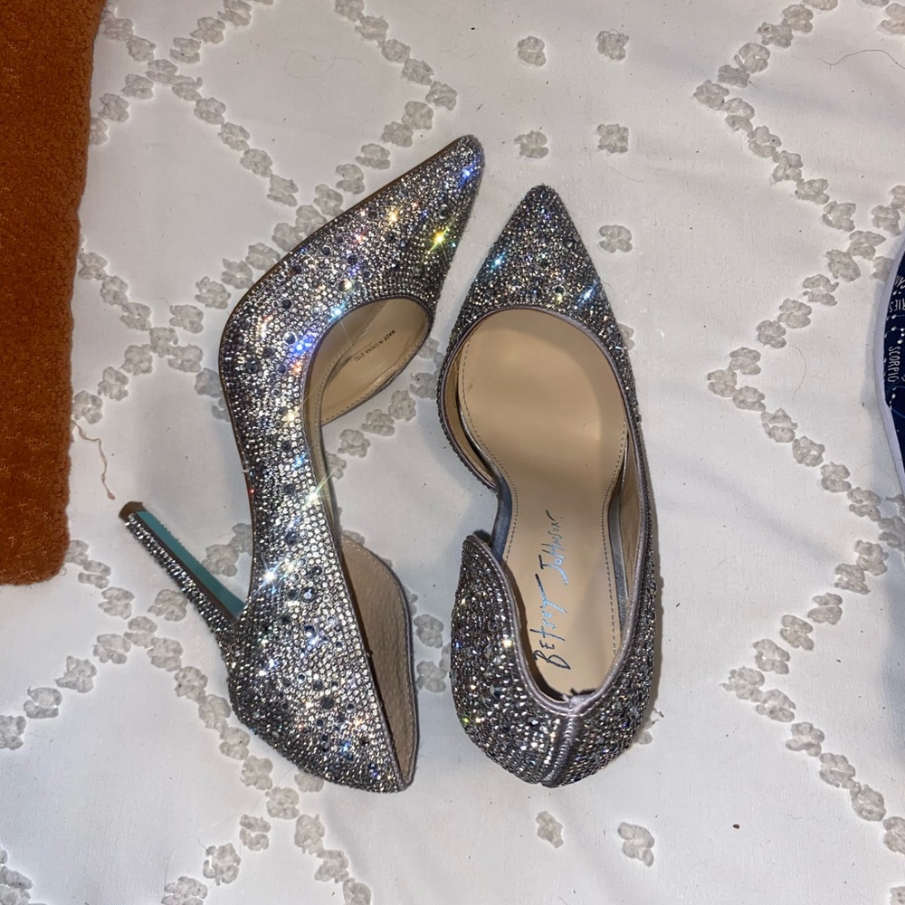 Betsey Johnson SB Hazil Heels Size 7